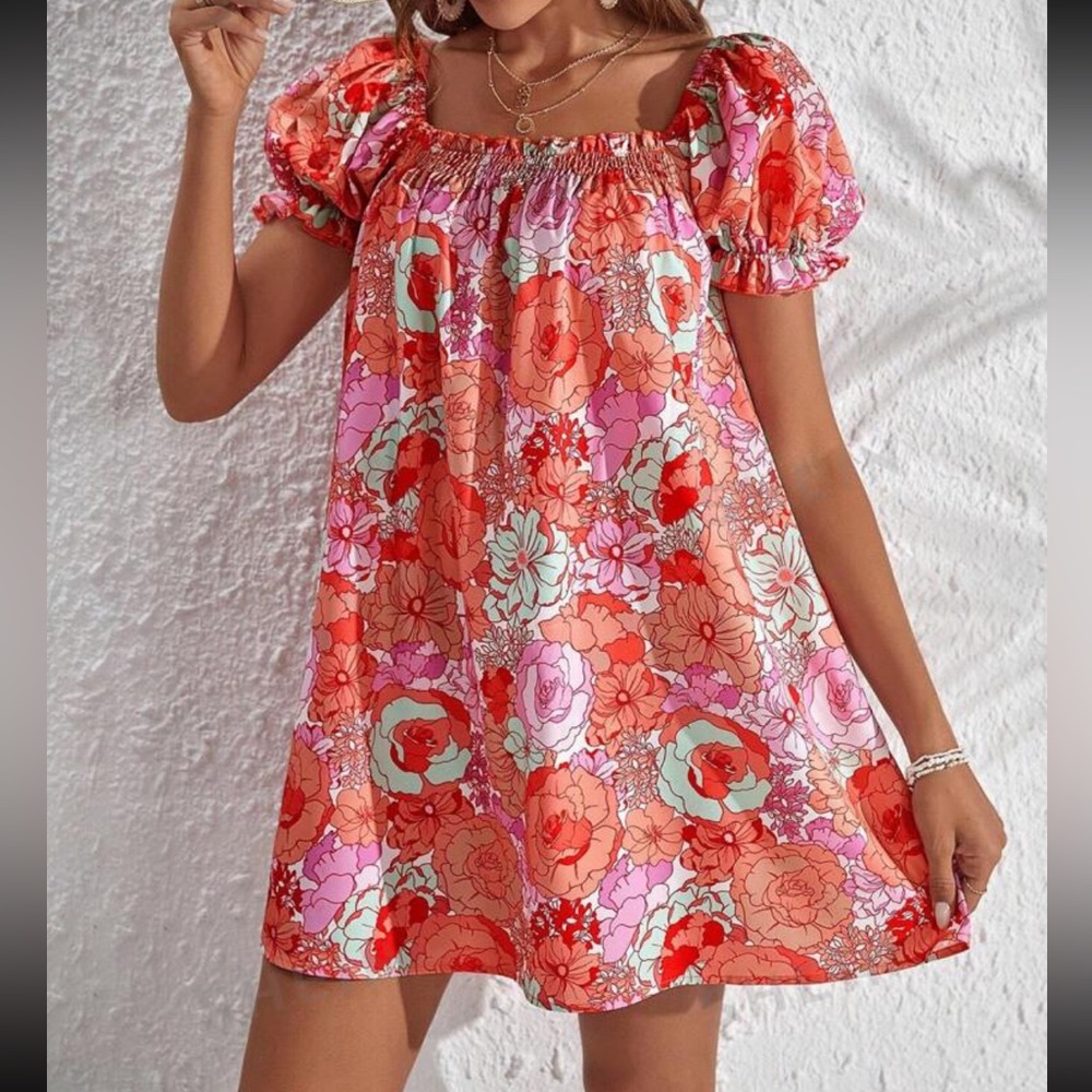 Floral puff sleeve smock dress